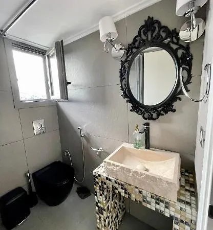 Luxury Sea View Apartment Chalkís