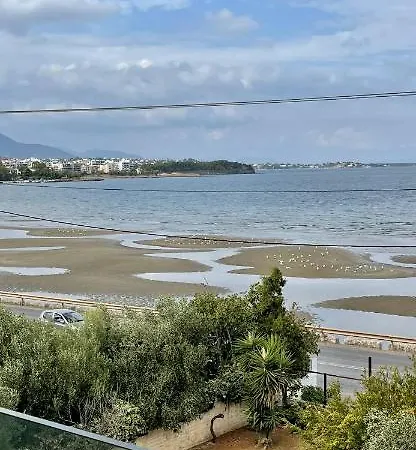 Sea View Apartment *